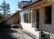 Purchase sale villa Montvicq